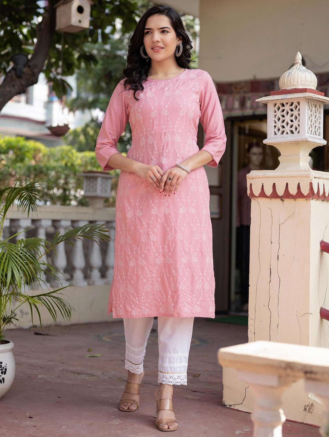 women three quarter sleeve straight kurta