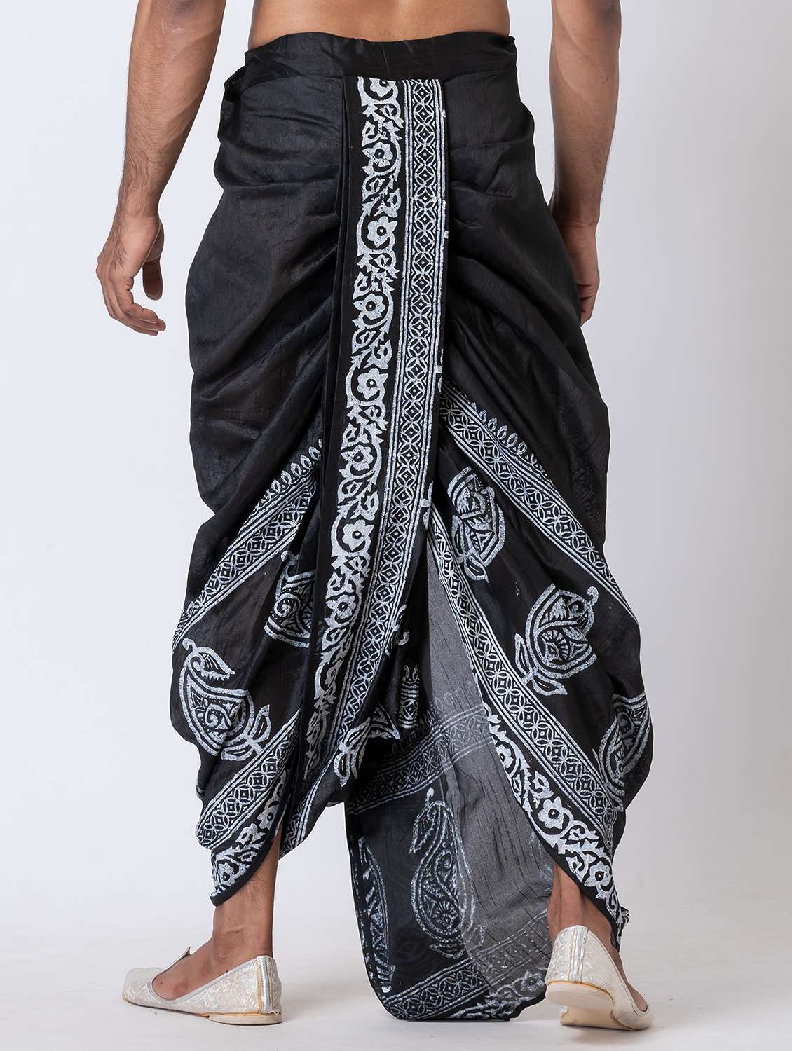 men printed mid rise draped dhoti - 22016481 -  Standard Image - 2