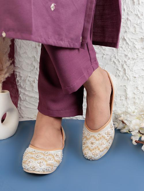 women embellished slip on juti - 22017417 -  Standard Image - 0