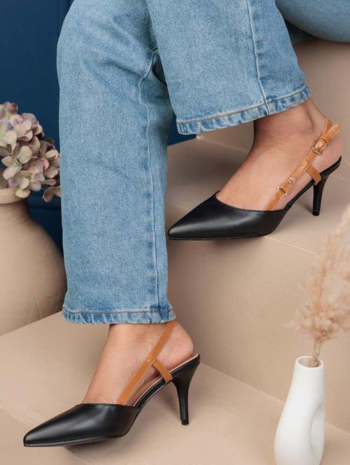 women black solid pointed pumps - 22017435 -  Standard Image - 0
