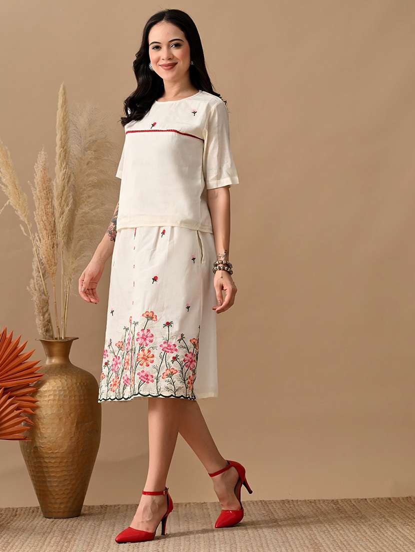 women embroidered top and skirt co-ord set - 22017599 - Standard Image - 2