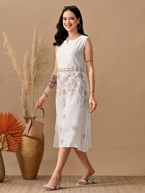 women embroidered sleeveless a-line dress - 22017611 -  Standard Image - 0