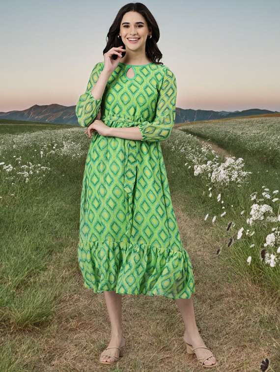 women printed puff sleeve tiered dress