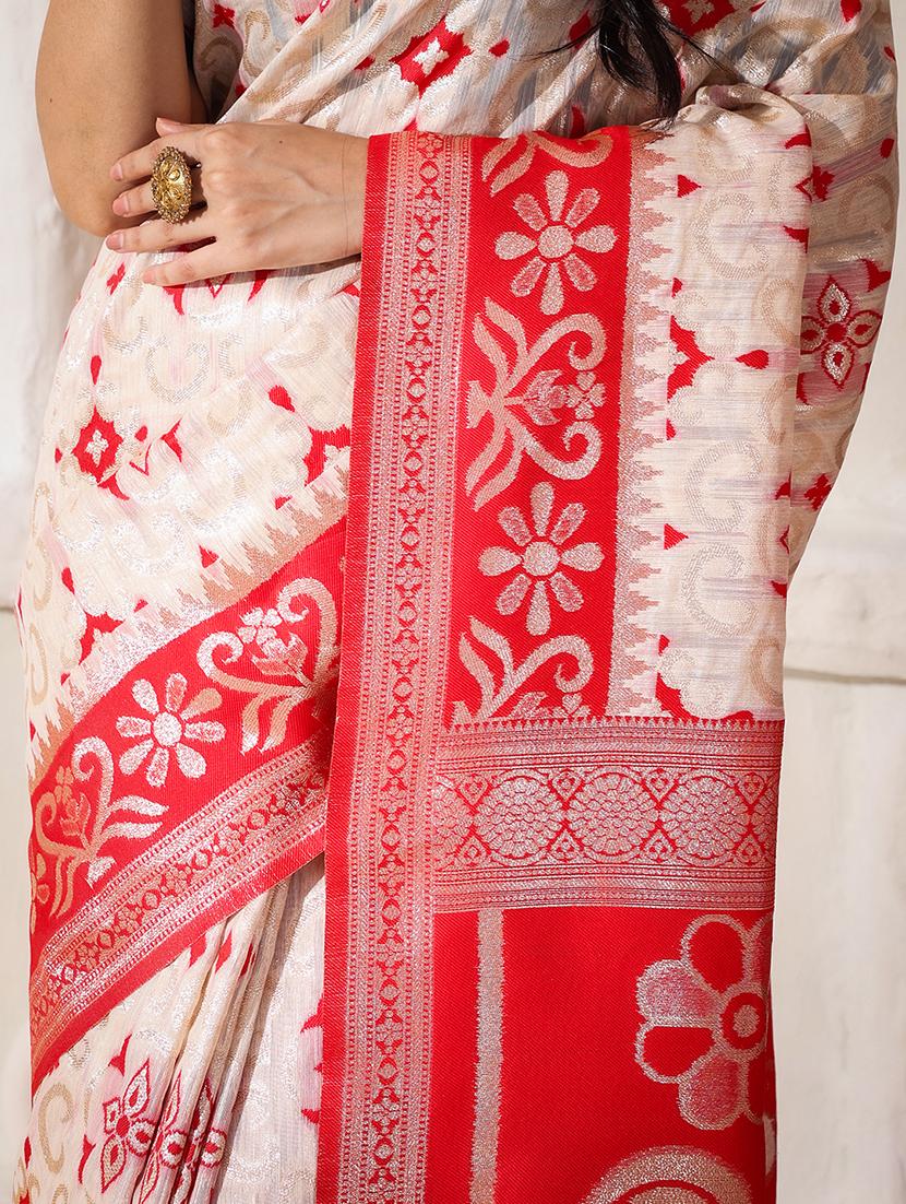 women self design bordered saree with blouse - 22018524 - Standard Image - 7