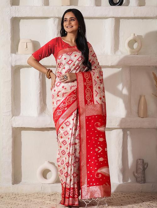 women self design bordered saree with blouse - 22018527 -  Standard Image - 0