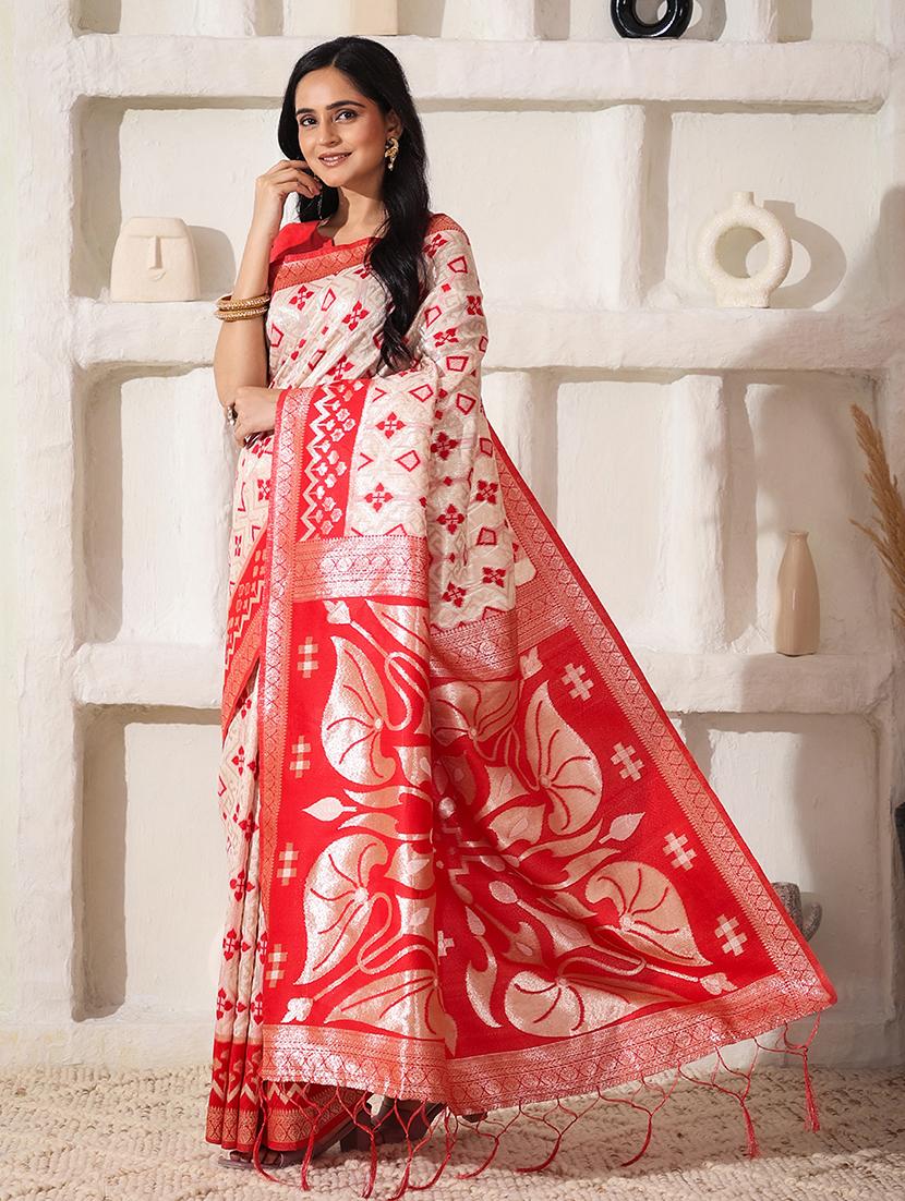 women self design bordered saree with blouse - 22018529 - Standard Image - 2