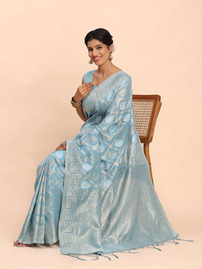 women self design bordered saree with blouse - 22018586 -  Standard Image - 2