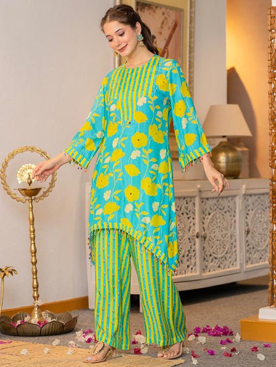 women floral printed long sleeve kurta palazzo set - 22018882 - Standard Image - 2