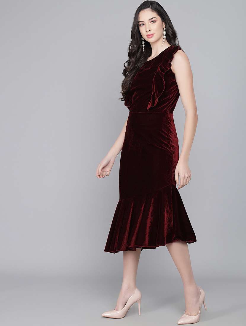 women solid sleeveless velvet tiered dress - 22019314 -  Standard Image - 2
