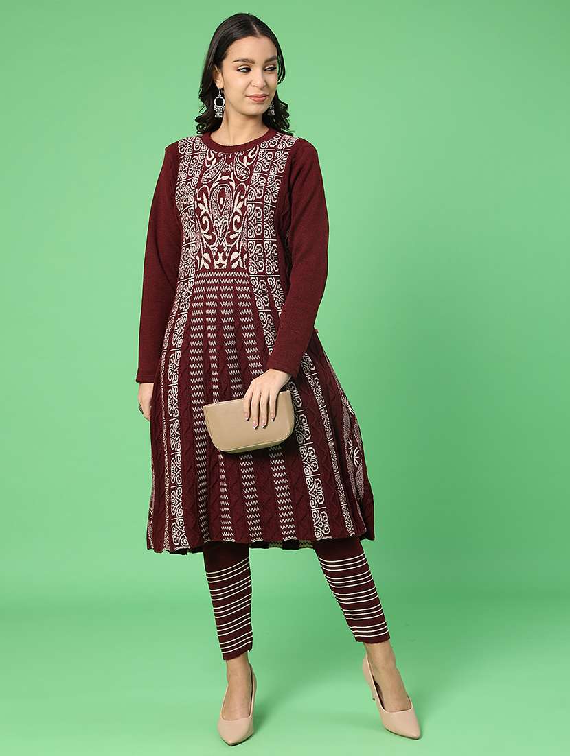 women self designed woolen kurta and pant set