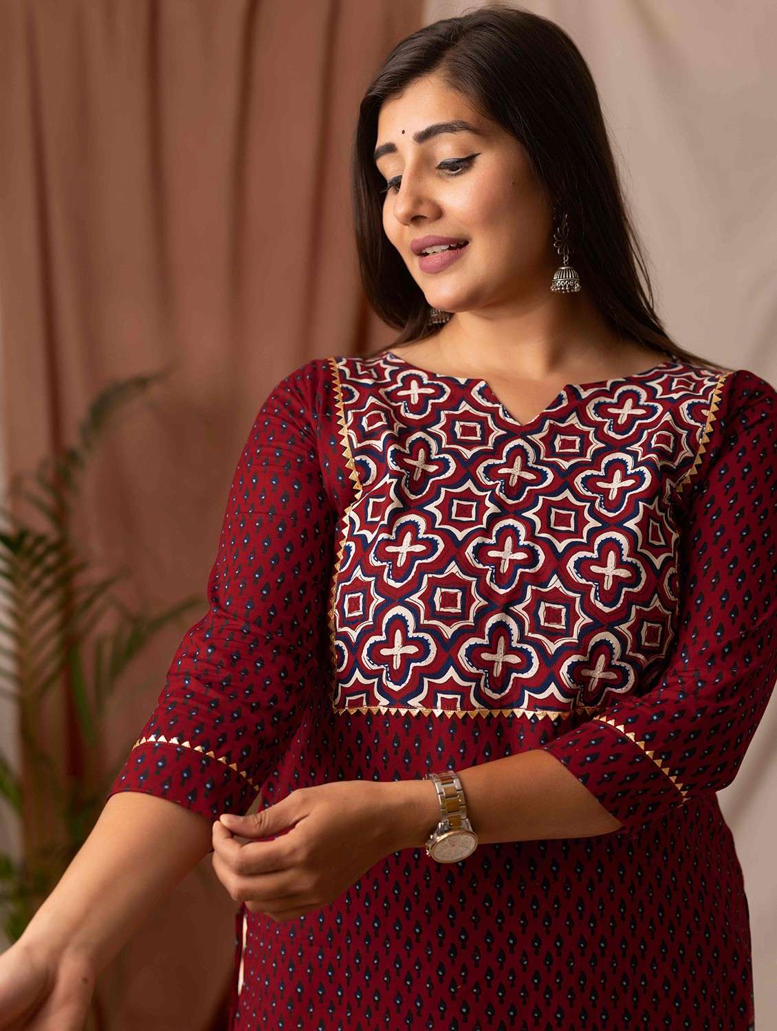 women printed three quarter sleeve straight kurta - 22019993 -  Standard Image - 2