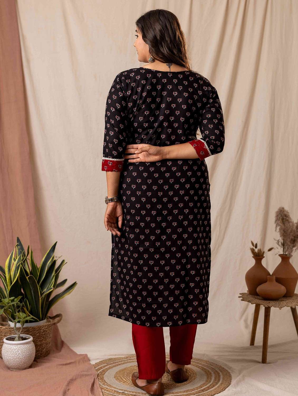 women printed three quarter sleeve straight kurta - 22019995 - Standard Image - 2