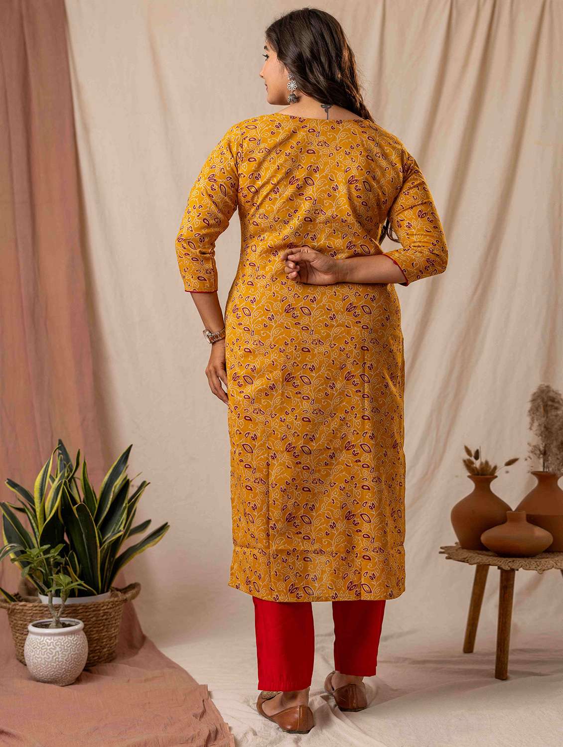 women printed three quarter sleeve straight kurta - 22019999 - Standard Image - 2