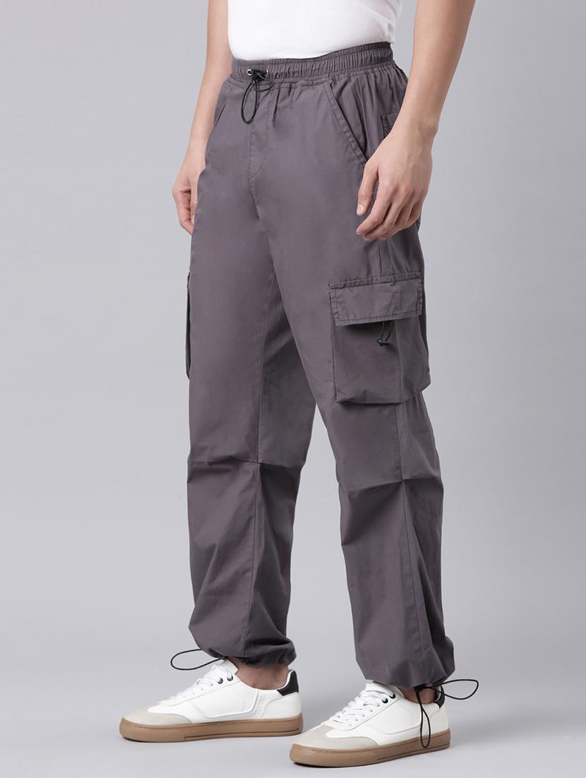 men solid mid rise relaxed fit cargo - 22020095 - Standard Image - 2