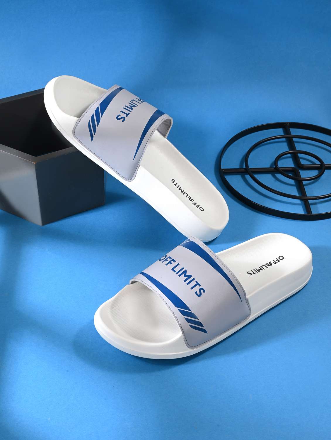 men printed slip on slider