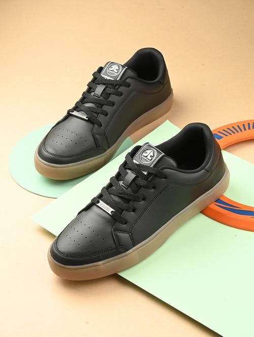 men black lace up sneaker - 22020518 -  Standard Image - 0