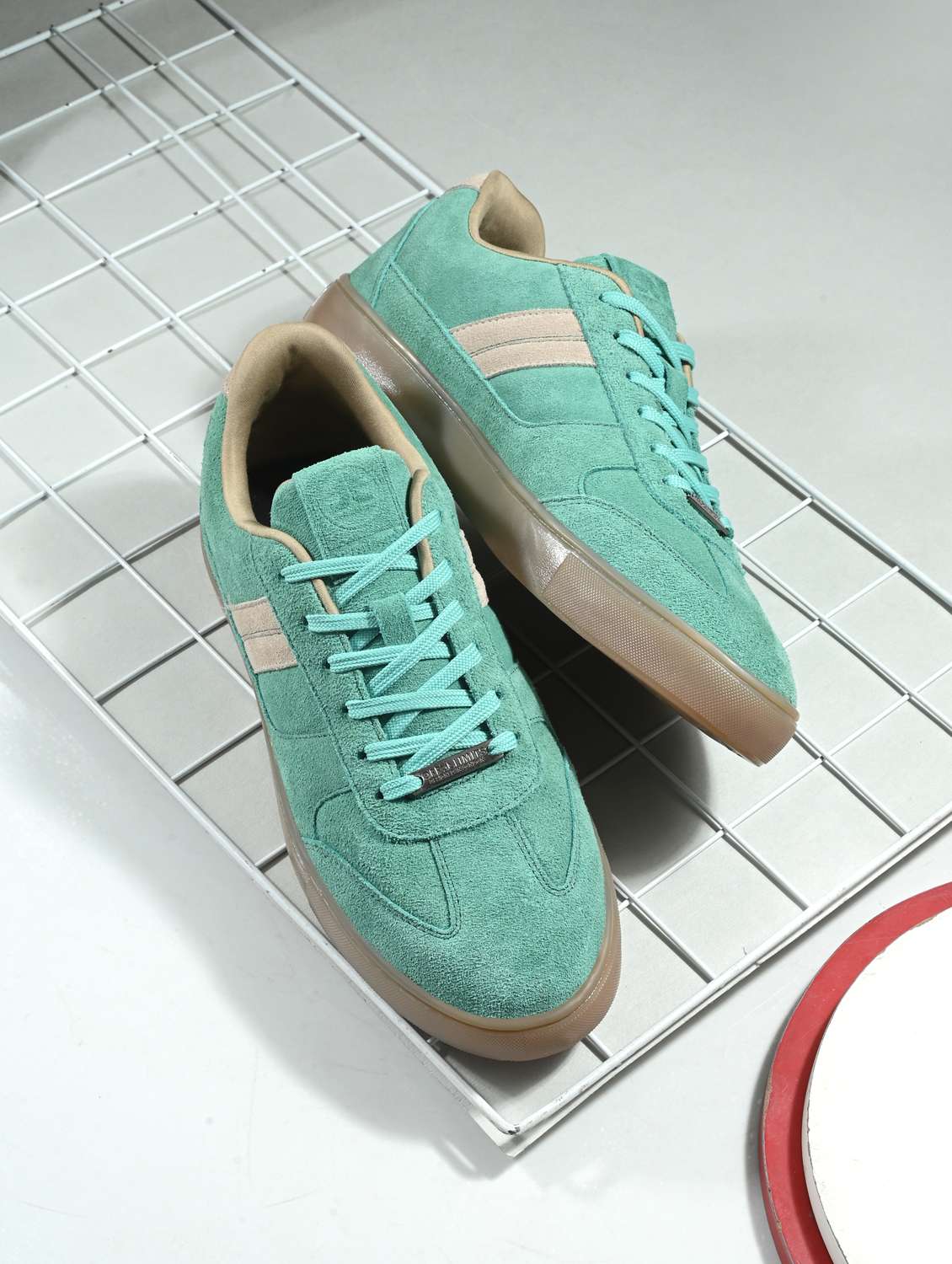 men solid ai aqua lace up sneaker