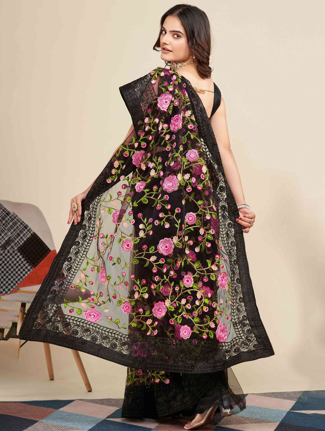 women floral embroidered saree with blouse - 22021361 -  Standard Image - 2