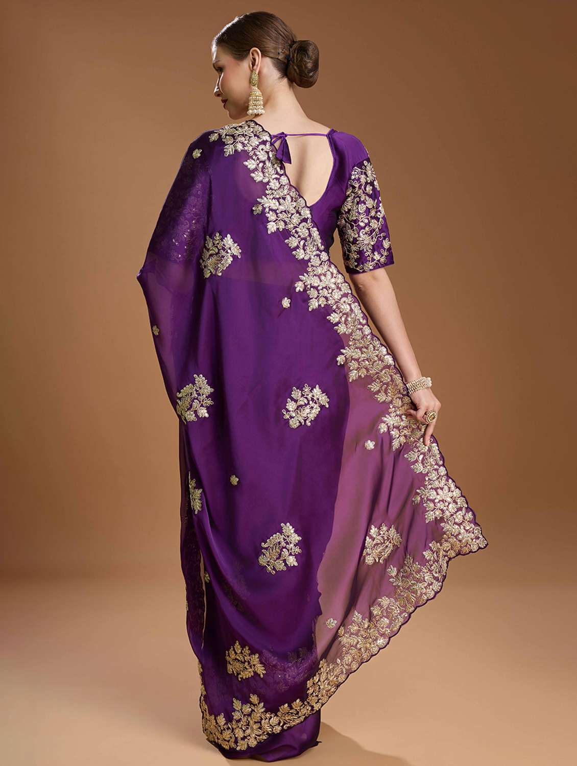 women solid with work embroidered saree with blouse - 22021377 -  Standard Image - 2