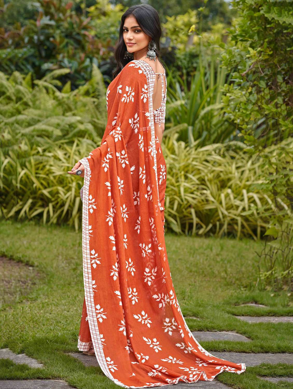 women printed casual wear saree with blouse - 22021402 -  Standard Image - 2