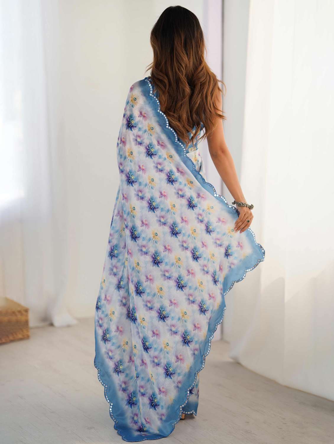 women floral printed saree with blouse - 22021432 -  Standard Image - 2