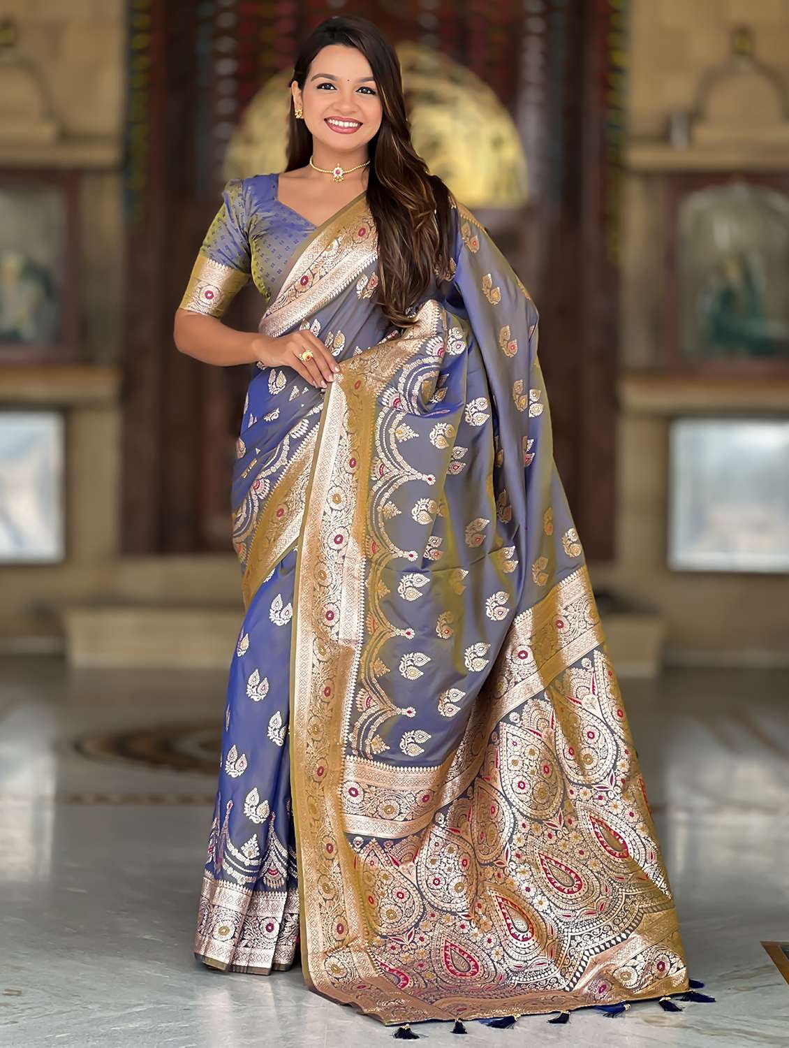 women self design banarasi saree with blouse - 22022387 -  Standard Image - 2