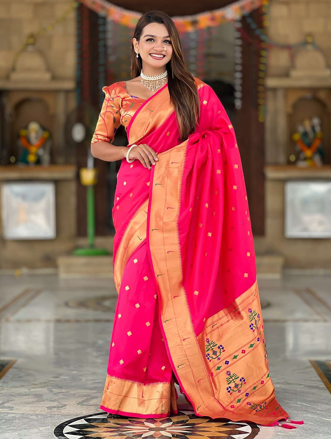 women self design paithani saree with blouse - 22022397 - Zoom Image - 0