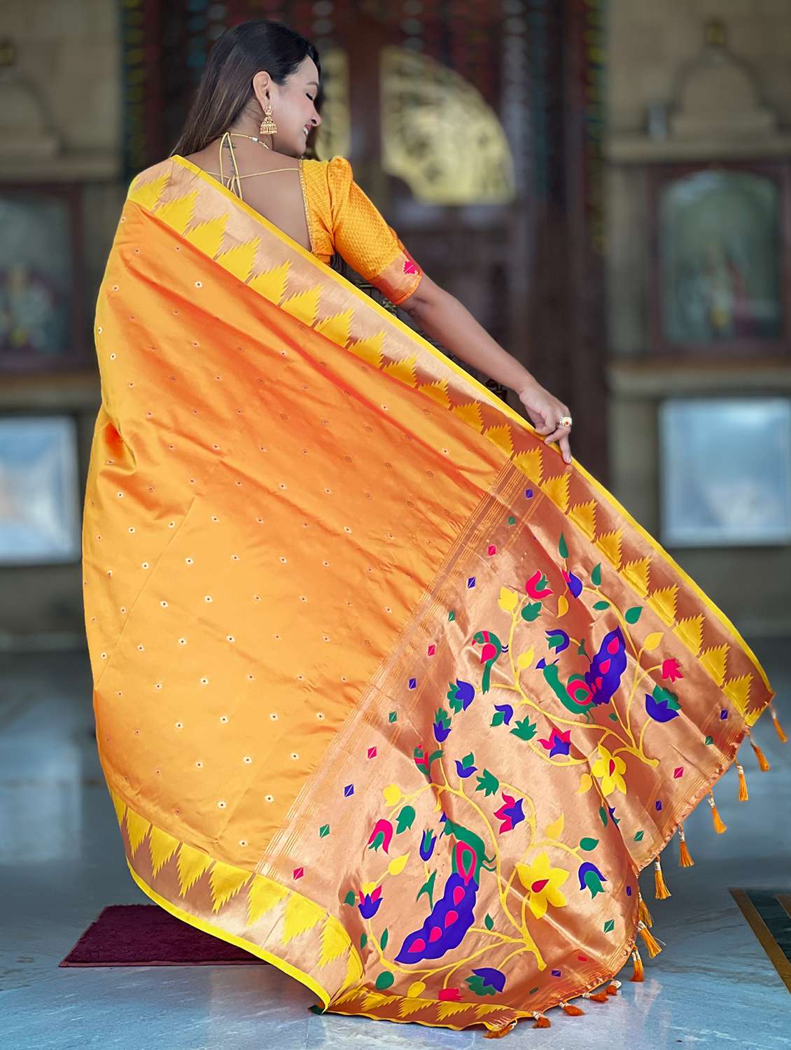 women self design paithani saree with blouse - 22022400 - Standard Image - 2