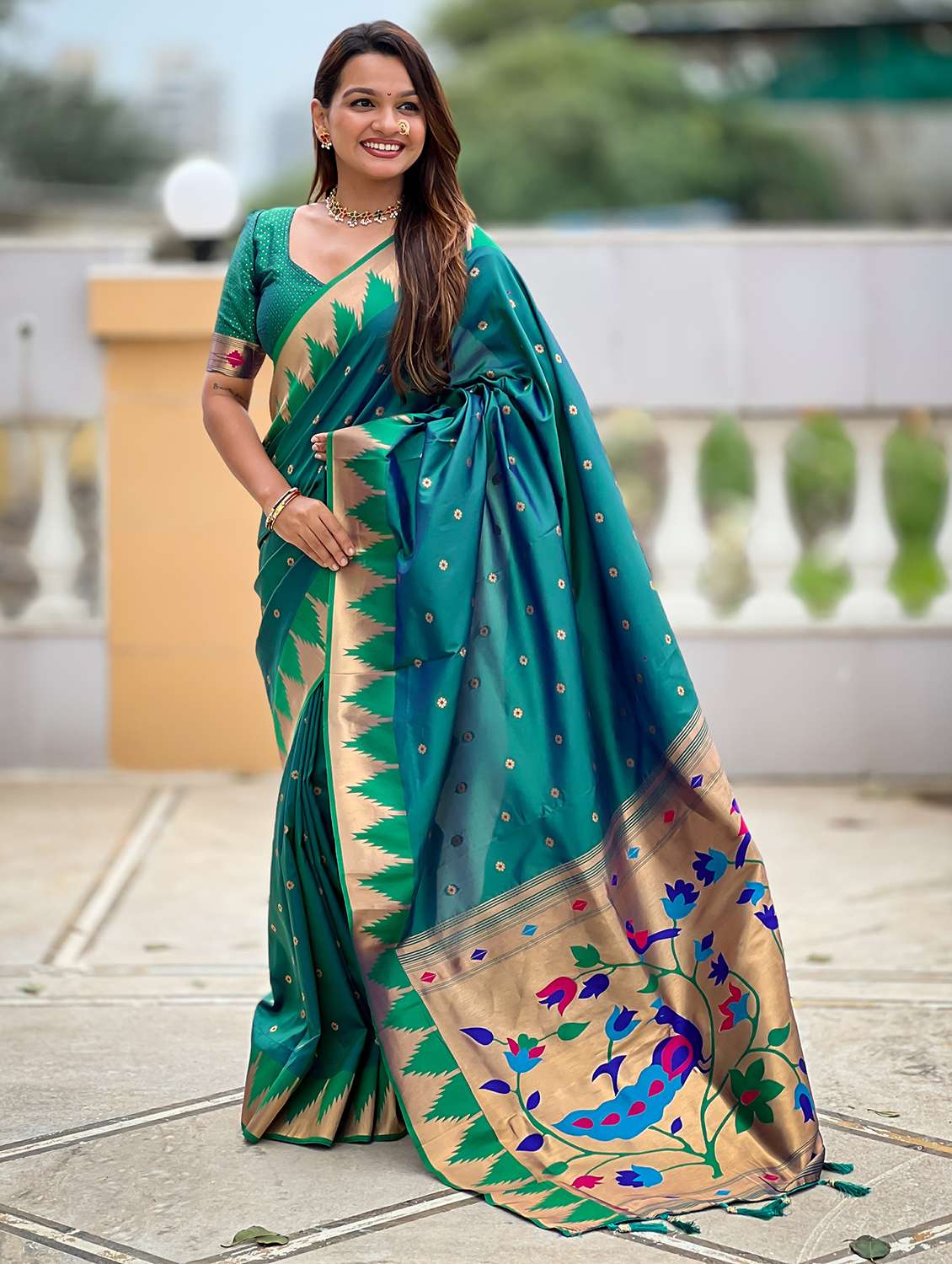women self design paithani saree with blouse - 22022402 -  Standard Image - 2