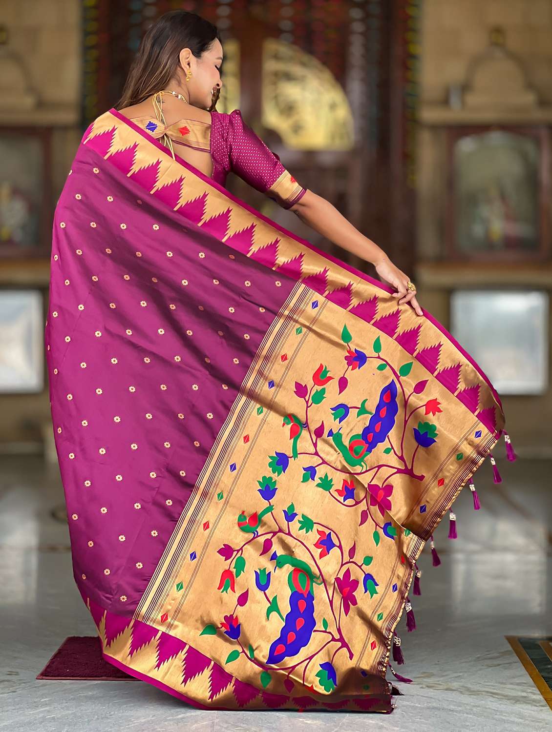 women self design paithani saree with blouse - 22022404 -  Standard Image - 2
