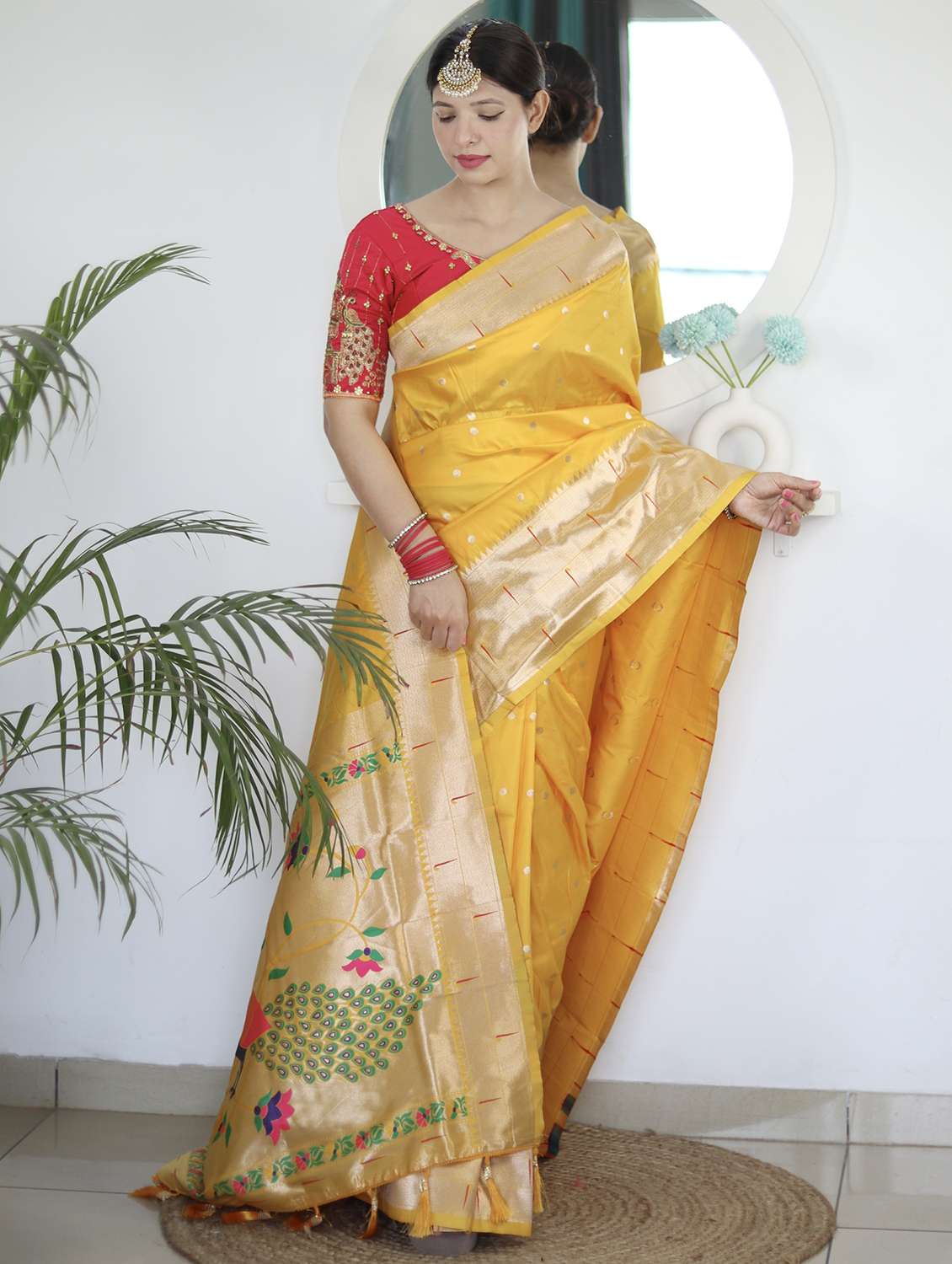 women self design paithani saree with blouse - 22022419 - Zoom Image - 0