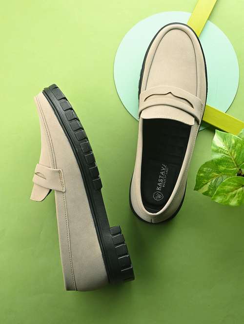 men solid cream slip on loafer - 22024668 - Standard Image - 0