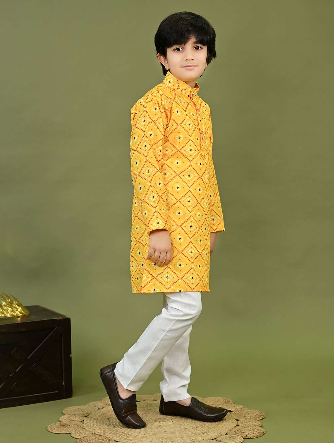 boys printed mandarin collar kurta pyjama set - 22025970 - Standard Image - 2