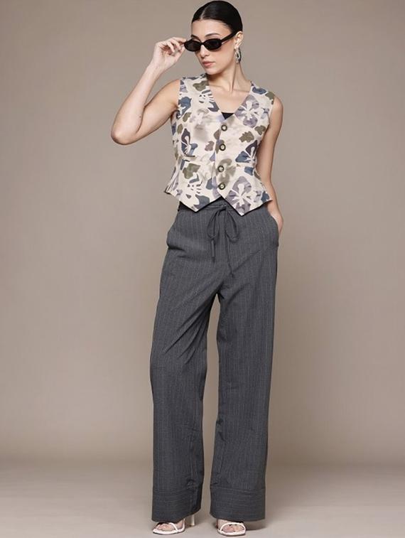 women printed sleeveless vest top - 22026175 - Standard Image - 2