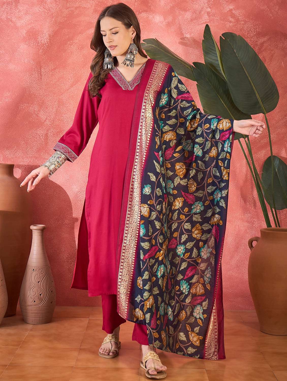 women solid three quarter sleeve kurta pant with dupatta set