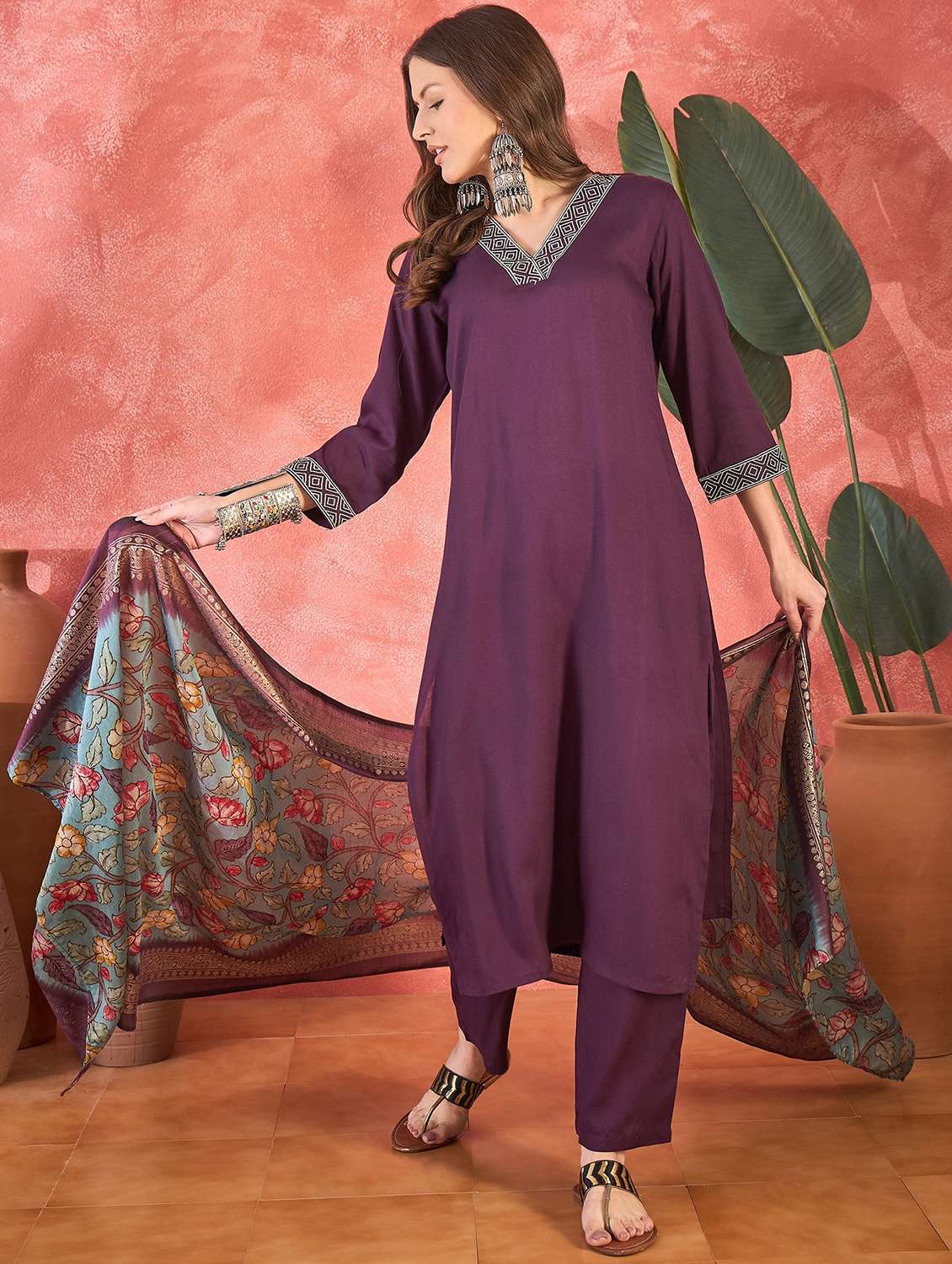 women solid three quarter sleeve kurta pant with dupatta set - 22026238 - Standard Image - 2