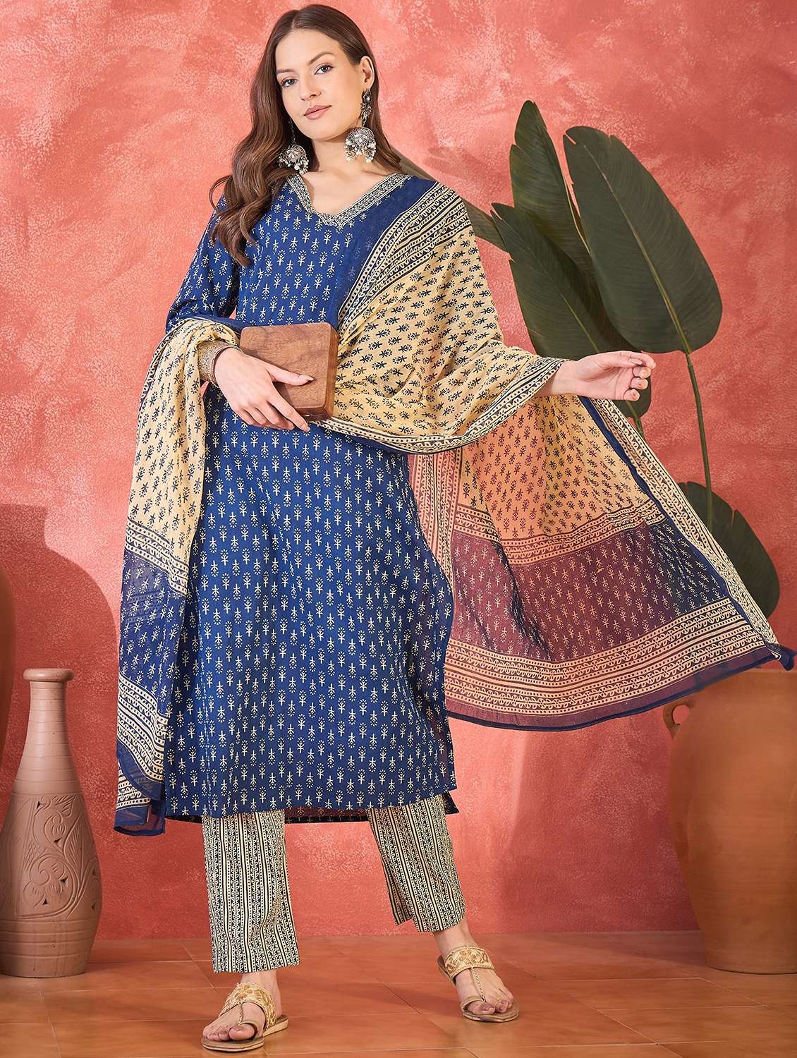 women printed three quarter sleeve kurta pant with dupatta set - 22026244 - Standard Image - 2