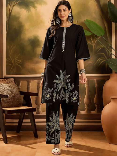 women printed three quarter sleeve kurta pant set - 22026279 -  Standard Image - 0