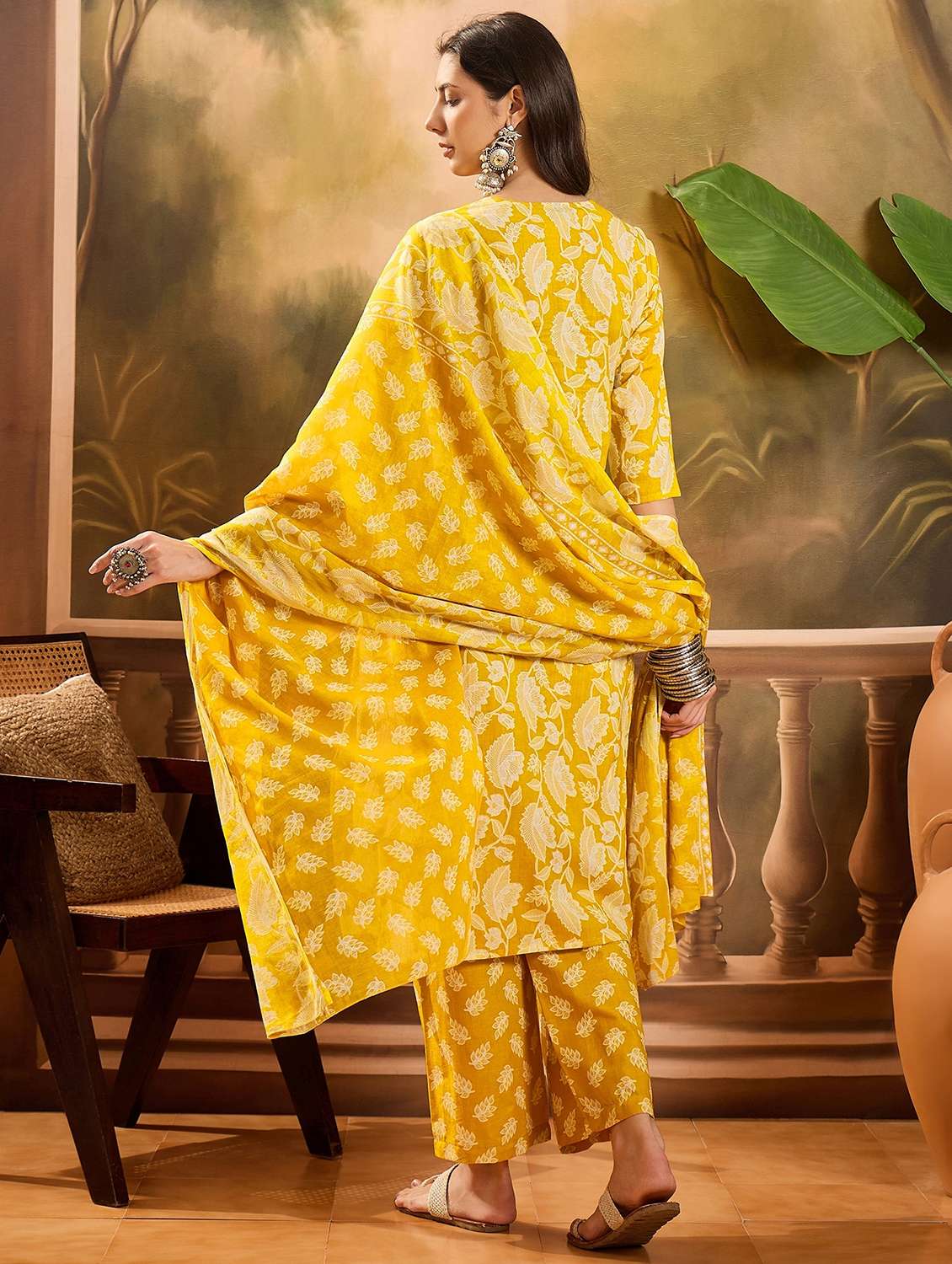 women printed three quarter sleeve kurta pant with dupatta set - 22026289 - Standard Image - 2
