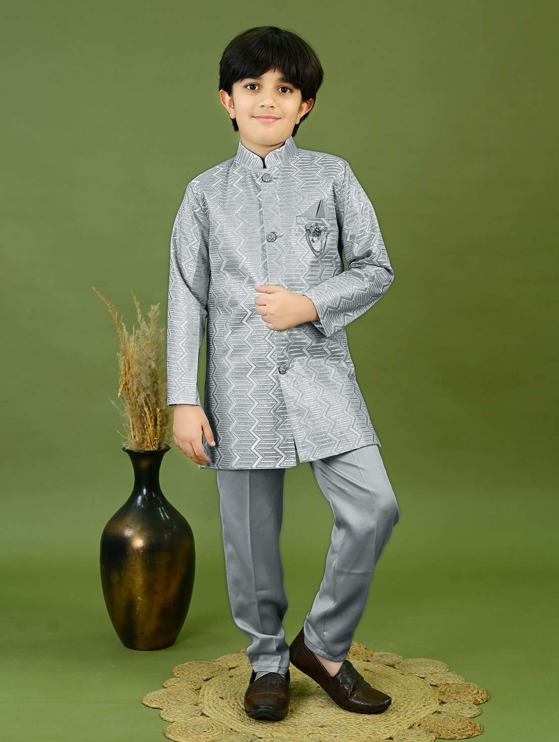 boys embroidered mandarin collar sherwani