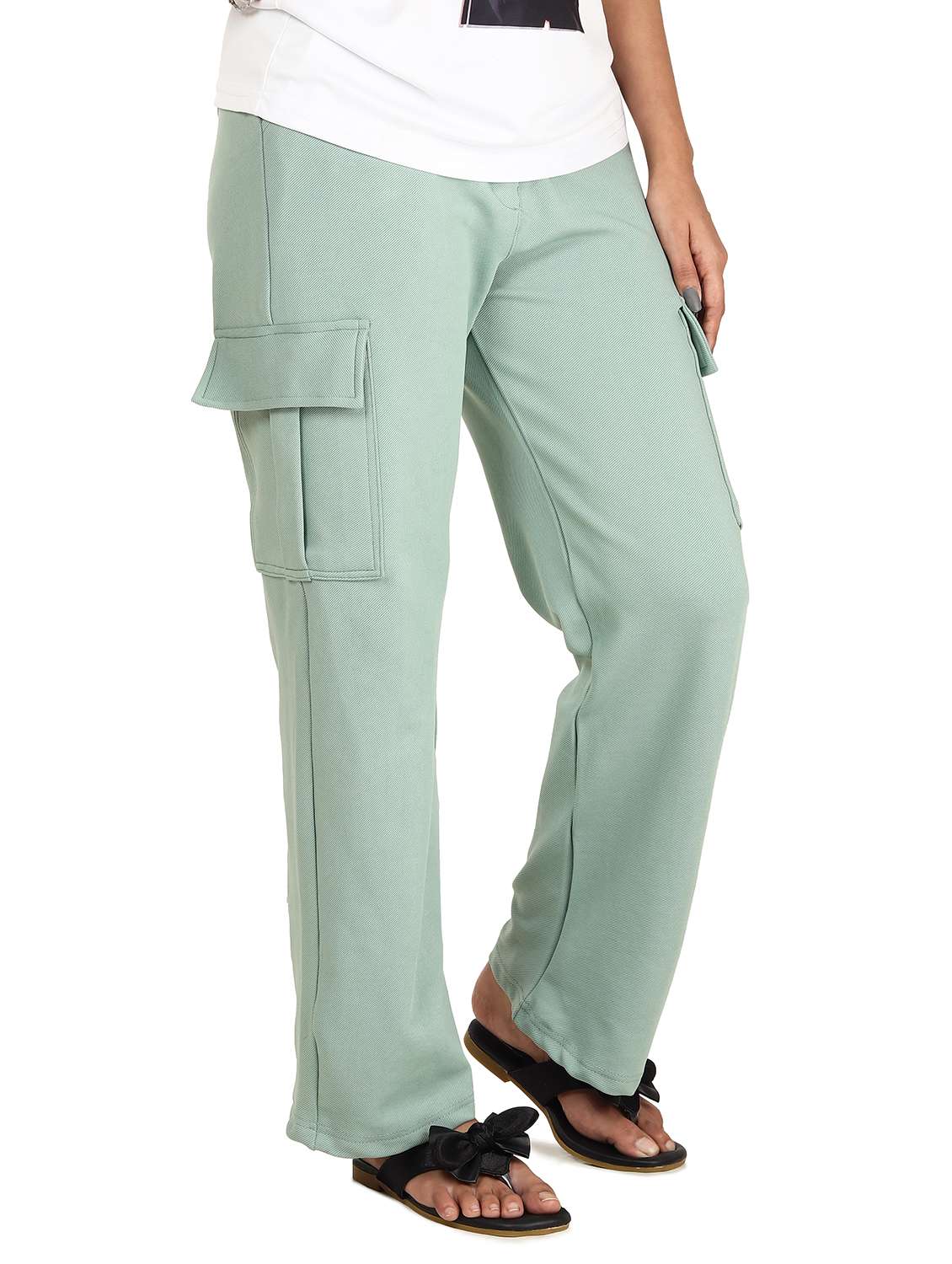 women solid mid rise relaxed fit cargo - 22027037 -  Standard Image - 2