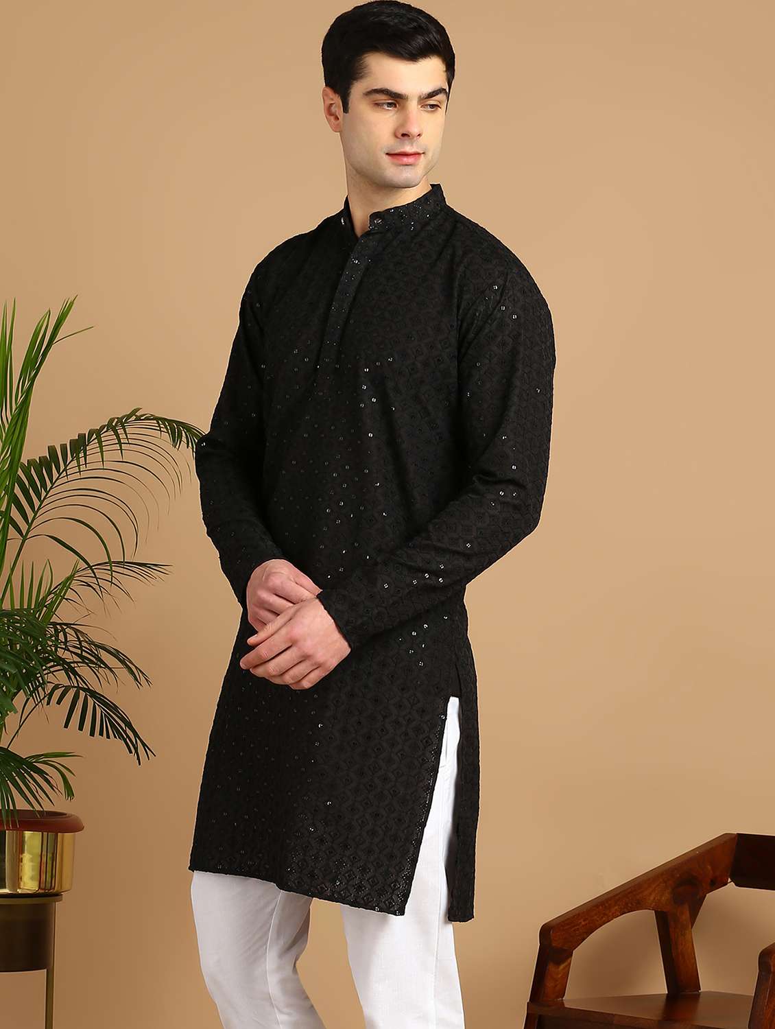 men solid with work mandarin neck long kurta - 22027133 - Standard Image - 2
