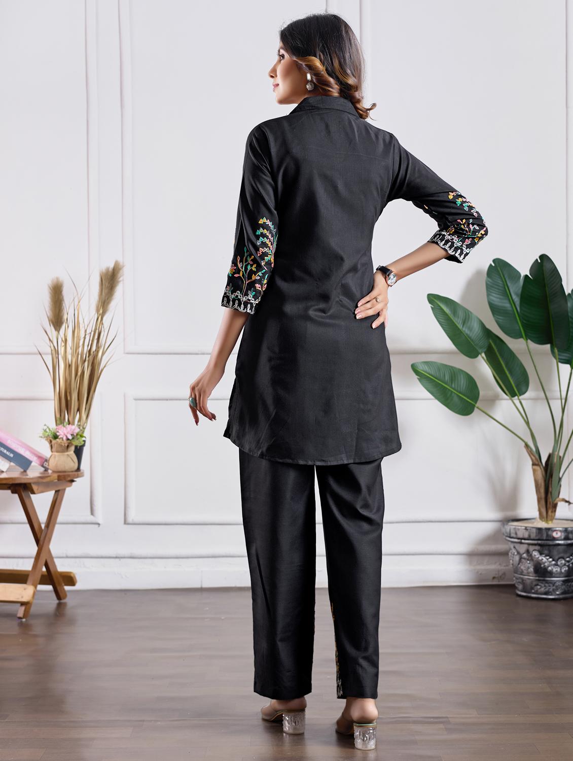 women embroidered three quarter sleeve ethnic co-ord set - 22027379 - Standard Image - 2
