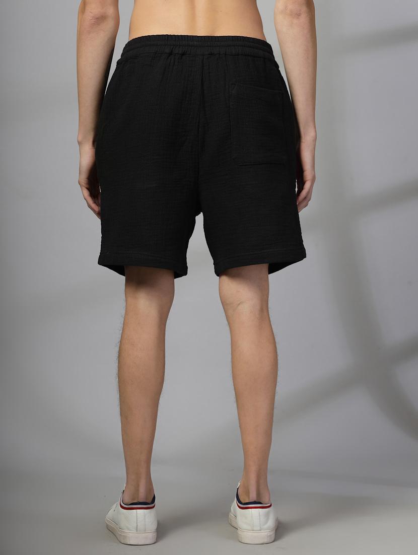 men solid mid rise regular fit shorts - 22028736 - Standard Image - 2