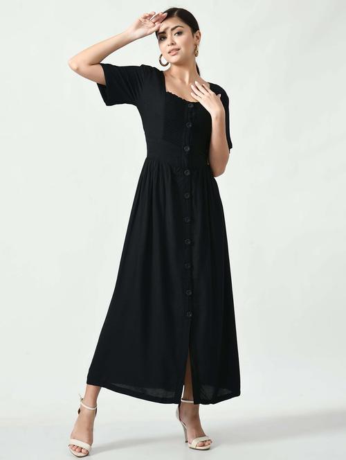 women black solid short sleeve a-line dress - 22028856 - Standard Image - 0