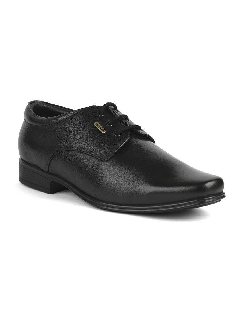 men black lace-up derby