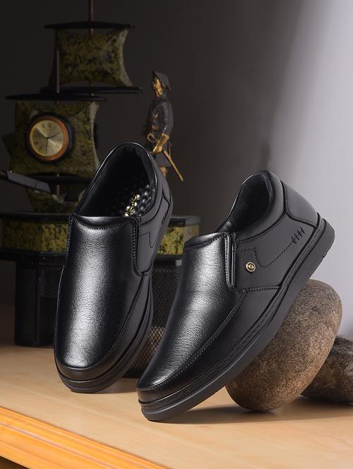 men solid slip on formal shoes - 22029245 - Standard Image - 0
