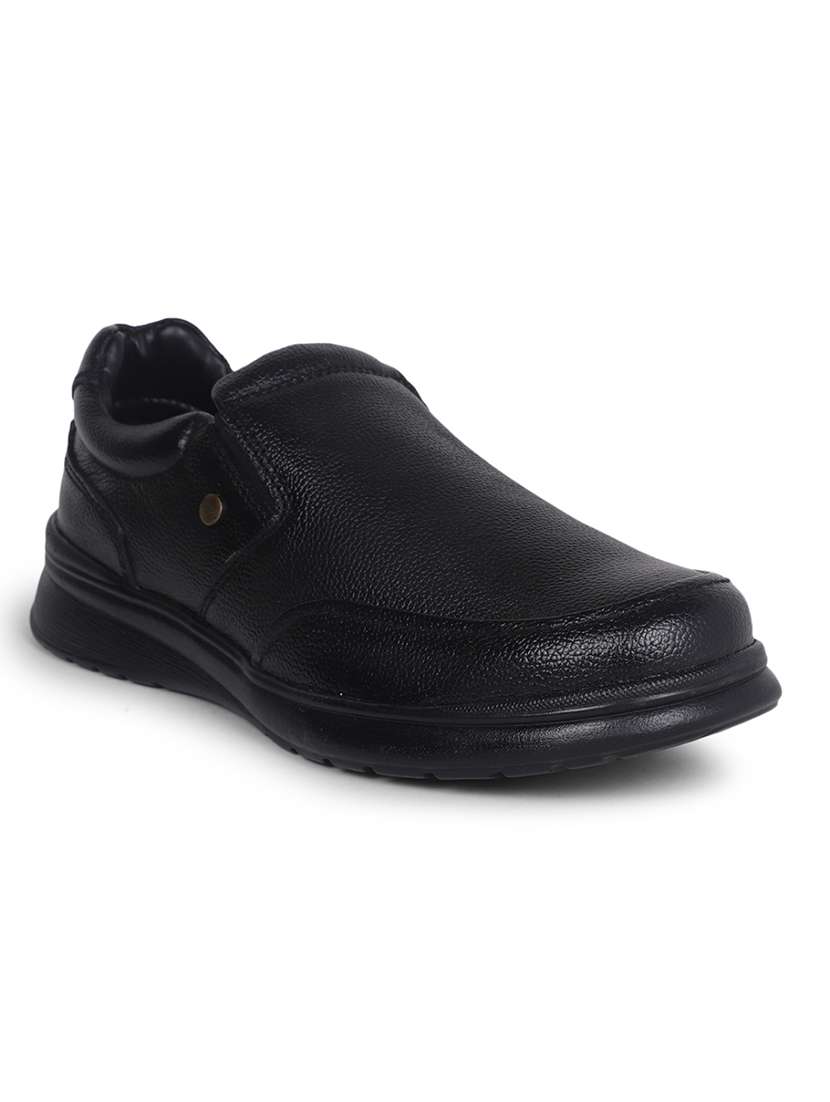 men solid slip on formal shoes