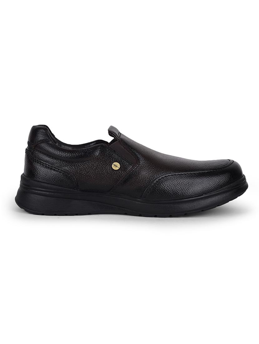 men solid slip on formal shoes - 22029255 - Standard Image - 2