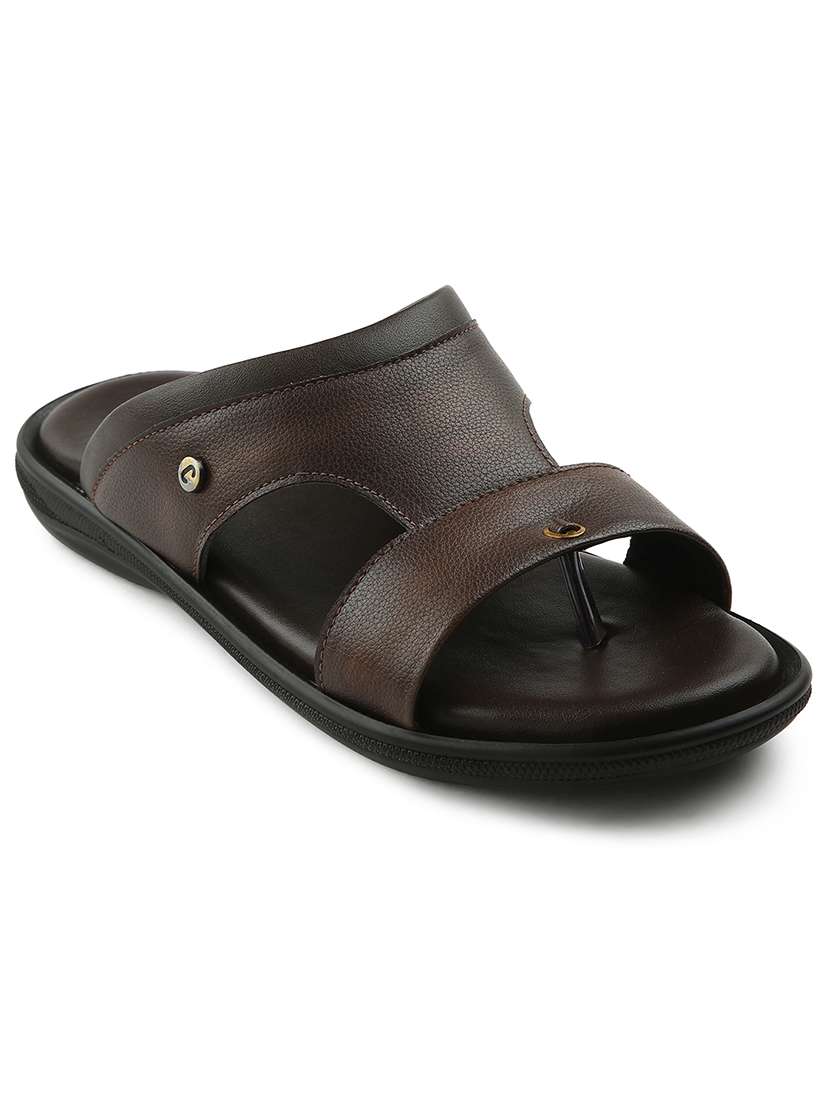 men solid toe separator sandal - 22029270 -  Standard Image - 2